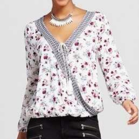 Almost Famous Floral Surplus Wrap Front Top - Picture 2 of 13